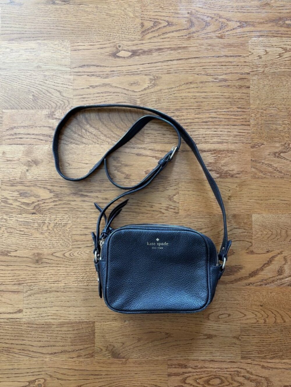 Kate Spade New York Black Pebbled Leather Camera Crossbody Shoulder Bag Purse